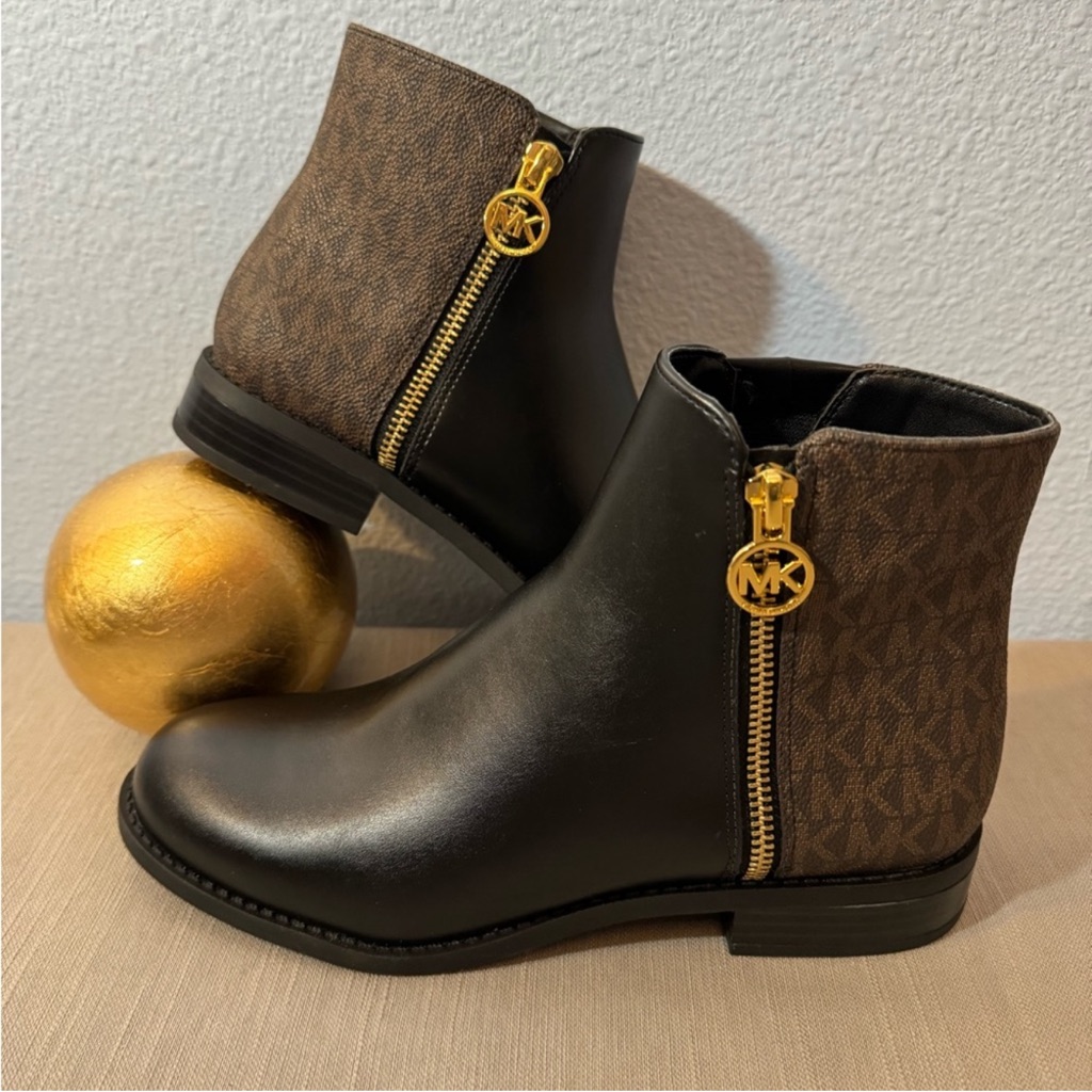 Michael Kors Women's Britt Signature Logo Trim Ankle Boot. New